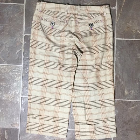 Talula Plaid Capris - Beige and Brown - Picture 2 of 5